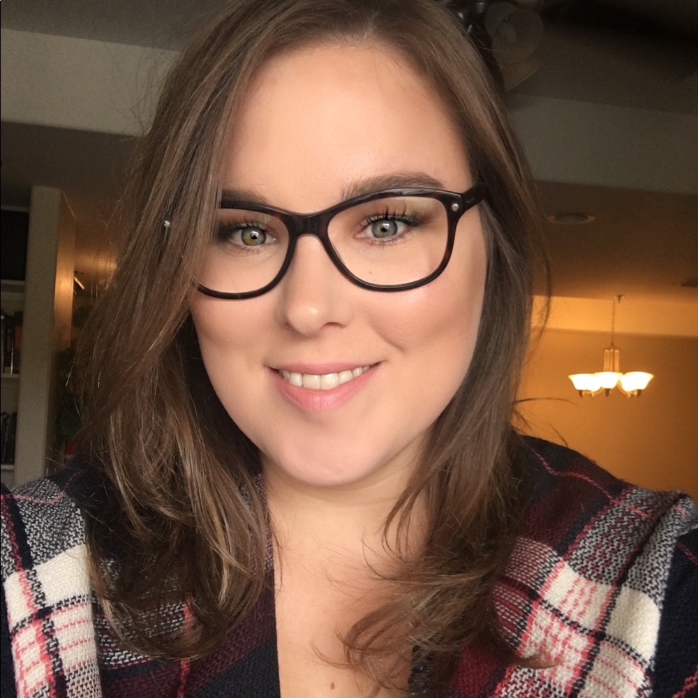 Meet your Posher, Ashley